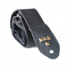 Flexible guitar strap - black metallic color, pyramid color brass